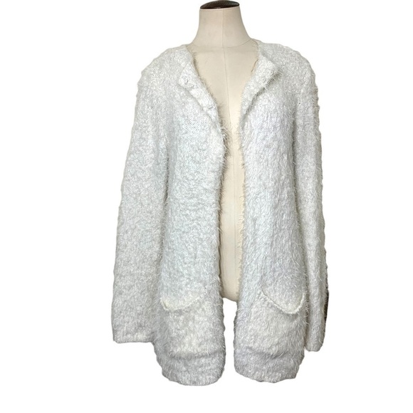 DENVER Hayes Cozy Soft Fuzzy Eye Lashes White Knit Cardigan Sweater & Pockets L - Picture 3 of 11